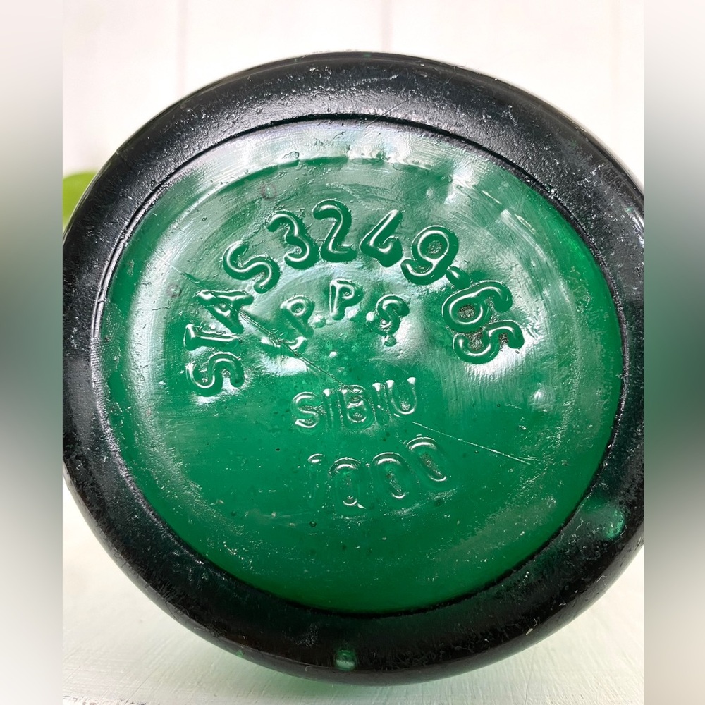Antique Mid-Century Romanian Sibiu Seltzer Bottle - Picture 5 of 6